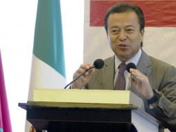 César Camacho exhorta a las otras fuerzas políticas a seguir adelante con el Pacto por México. ARCHIVO /