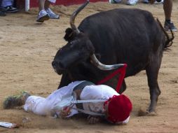 Tres mozos fueron embestidos por los toros en este día. EFE /