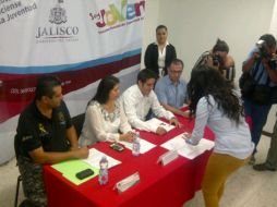 Encargados de institutos de la juventud municipales firman el protocolo de alerta amber.  /