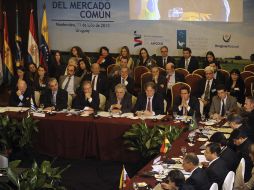 Tras una Cumbre marcada por el tono político y sus relaciones externas, el Mercosur inauguró la presidencia temporal de Venezuela. AFP /