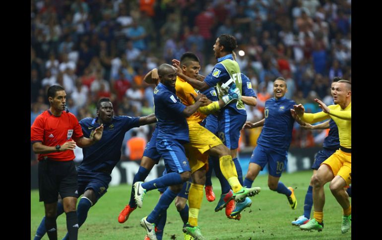 Los jugadores franceses celebran la obtención del título Sub-20 en Turquía. AFP /