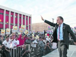 Fernando Castro Trenti, tras perder los comicios, retornará a su escaño en el Congreso estatal. NTX /