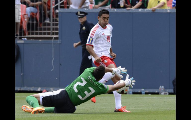 Marco Fabián se hizo presente en el marcador con la primera anotación del Tri. EFE /