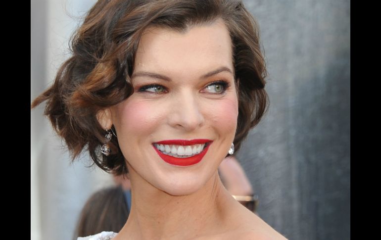 Milla Jovovich se une a las modelos que han visitado en México en las campañas de la tienda departamental. ARCHIVO /