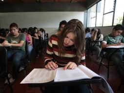 El Programa Emergente es el primer esfuerzo de la actual administración para resolver uno de los problemas de la eduación. ARCHIVO /