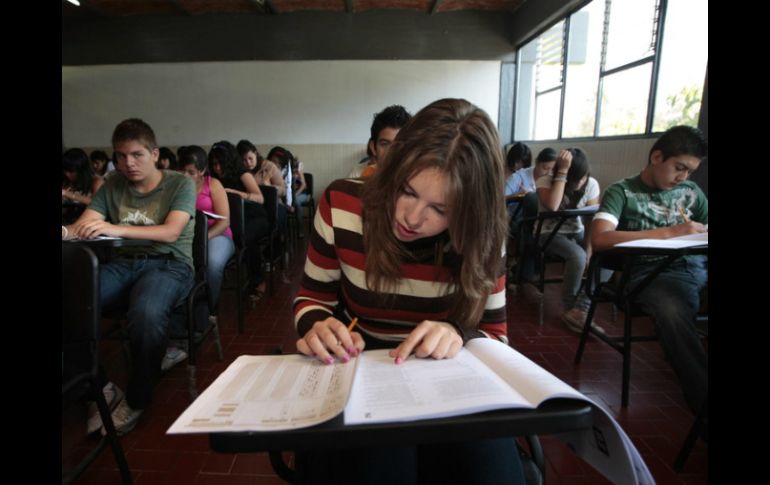 El Programa Emergente es el primer esfuerzo de la actual administración para resolver uno de los problemas de la eduación. ARCHIVO /