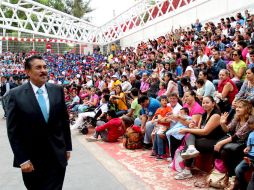 El presidente municipal, Ramiro Hernández García, les dio la bienvenida en el Parque Ávila Camacho.  /