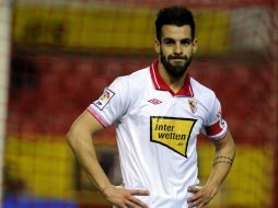 El delantero Alvaro Negredo se despidió del Sevilla ante los medios el día de ayer. AFP /