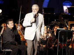 Plácido Domingo, aunque no cantó, estuvo presente en el concierto de la Orquesta de la Comunidad de Madrid. EFE /