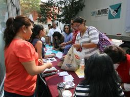 Los boletos para el evento fueron intercambiados  por más de 20 toneladas de alimentos. ARCHIVO /