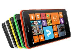 El Nokia Lumia 625 tiene una pantalla táctil de 4.7 pulgadas, de mayor tamaño frente a otros equipos. ESPECIAL /