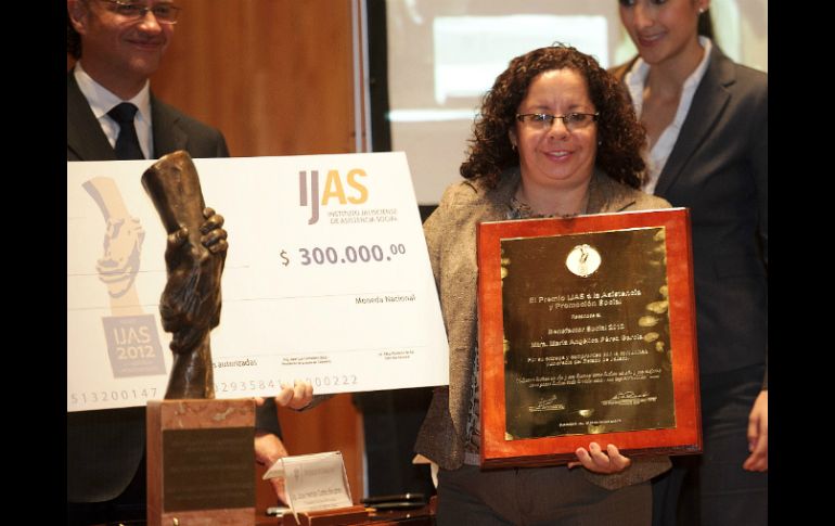 María Angélica Pérez fue la ganadora de la más reciente edición del Premio IJAS en la categoría de ''benefactor social''. ARCHIVO /