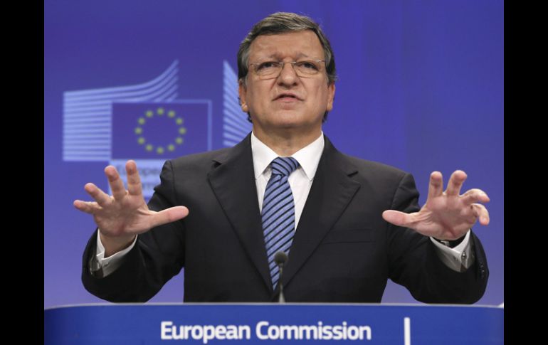 El presidente de la Comisión Europea, José Manuel Durao Barroso, da una rueda de prensa. EFE /