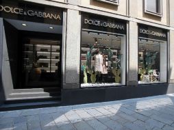 Tienda de la firma de moda que reabrió después de que todas las sucursales en Milán permanecierán cerradas. EFE /