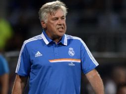 Carlo Ancelotti se pasó todo el partido dando indicaciones. AFP /