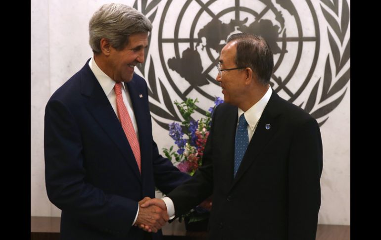 El secretario general de la ONU, Ban Ki-moon, se reúne con John Kerry. AFP /