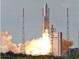 El lanzamiento del satélite Alphasat, desde el Centro Espacial Europeo de Kurú, en la Guayana francesa. EFE /