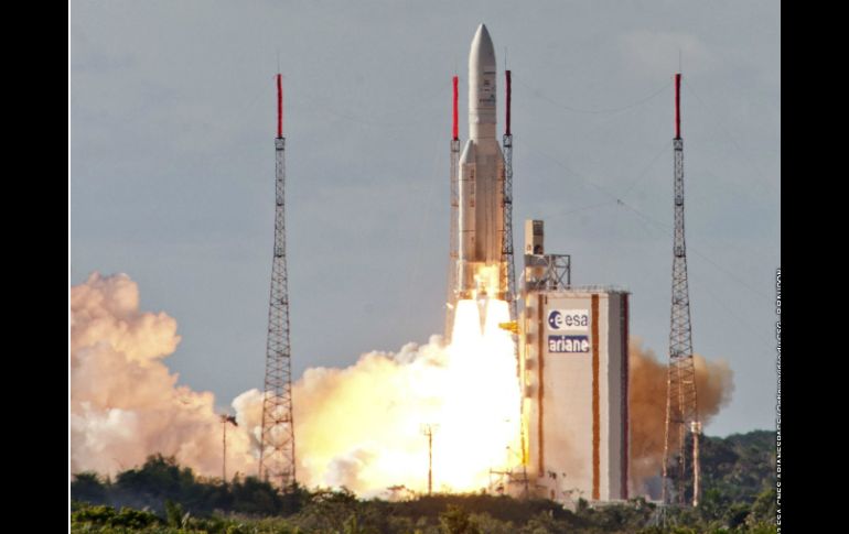 El lanzamiento del satélite Alphasat, desde el Centro Espacial Europeo de Kurú, en la Guayana francesa. EFE /