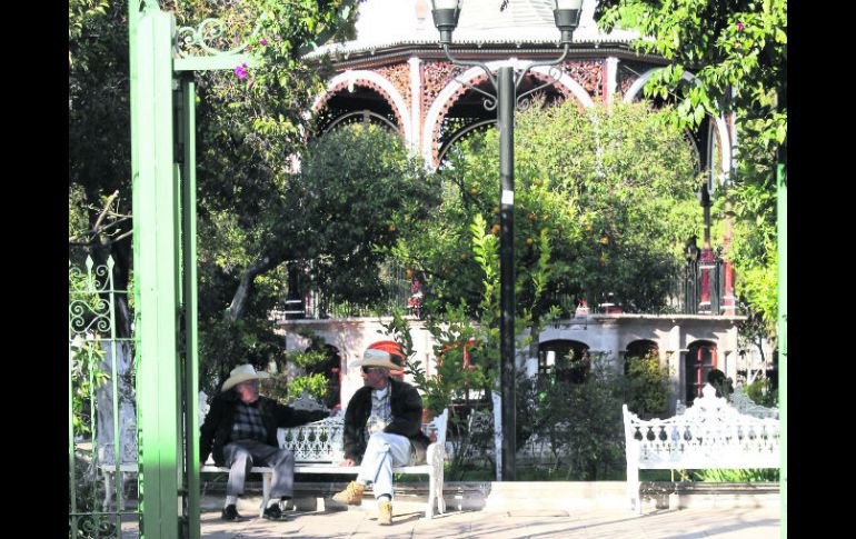 Concurrencia. En este jardín conviven propios y extraños. Para los lugareños es un sitio digno de presumir. ESPECIAL /