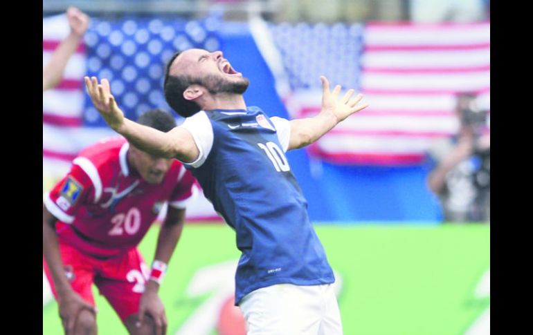 Landon Donovan, quien fue el héroe de los estadounidenses, es nombrado el ''más valioso'' del torneo. AFP /