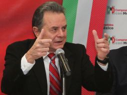 Pedro Joaquín Coldwell advierte que sin una reforma energética México se verá en la necesidad de importar combustibles. ARCHIVO /