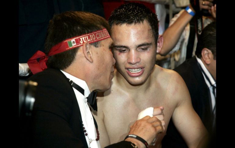 La familia Chávez continuaría unida en el ring. MEXSPORT /