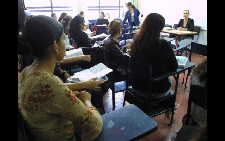 La SEP había negado una mesa de diálogo con los estudiantes argumentando que sólo el Proemes les daría una respuesta. ARCHIVO /