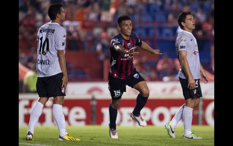 Sepúlveda (centro) festeja el gol del empate de los Potros. MEXSPORT /