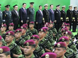 Peña Nieto acudió a la entrega de menciones honoríficas a unidades y personal del Ejército, Armada y Fuerza Aérea. NTX /