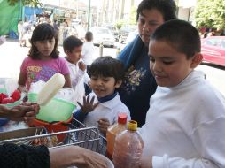 Otro elemento que contribuye a la obesidad es la alimentación basada principalmente en hidratos de carbono. ARCHIVO /