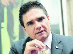 El líder perredista en San Lázaro, Silvano Aureoles, ve bien el debate, mas no acepta la privatización de Pemex. ESPECIAL /