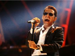 Marc Anthony se dijo emocionado de compartir escenario con el ''Divo de Juárez''. NTX /