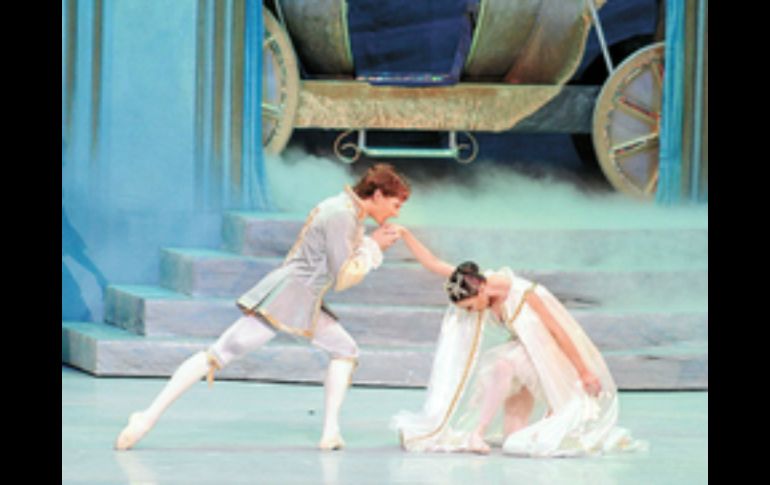 El ballet ''La Cenicienta'' está basado en el cuento de Charles Perrault. ARCHIVO /