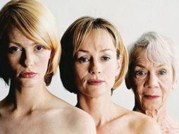 En la mujer mexicana, la menopausia se presenta entre los 48 y los 50 años de edad. ARCHIVO /