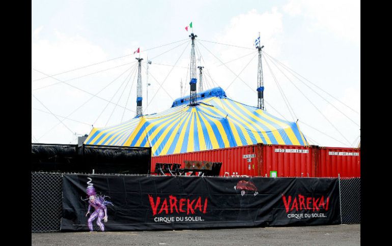 La carpa donde se presentará Varekai tiene capacidad para albergar a dos mil 500 espectadores.  /