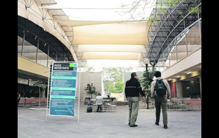 Cercanía. Los alumnos de nuevo ingreso pueden saber de su universidad por diferentes vías; la digital es una muy práctica. ESPECIAL /