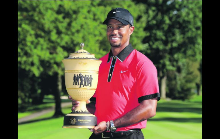 Woods igualó el récord de ocho triunfos en un mismo torneo que comparte con  Sam Snead, quien lo logró en el Greater Greensboro Open.  /