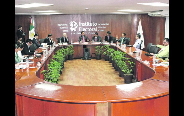 SESIÓN DEL IEPC. Quiere 799 millones para 2014. EL INFORMADOR /