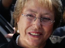 En las elecciones presidencial de Chile se enfrentarán la ex presidenta Bachelet y la ex ministra Evelyn Matthei. EFE /