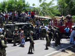 Los bloqueos carreteros serán indefinidos hasta que los gobiernos estatal y federal se sienten a dialogar, advierten. NTX /