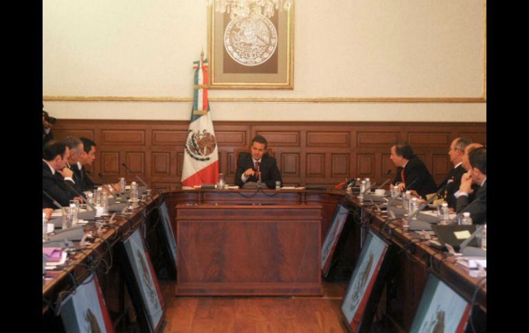 Enrique Peña Nieto se reunió con su gabinete para abordar distintos temas de cara al Primer Informe de Gobierno. SUN /