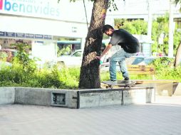 Los jóvenes podrán patinar en el corredor Chapultepec sin dañar la infraestructura de la zona. EL INFORMADOR /