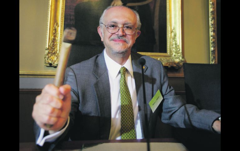 Mario Molina. El químico recibió el Premio Nobel de Química en 1995. ESPECIAL /