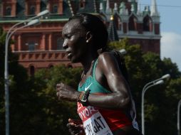 Edna Kiplagat, en la Plaza Roja de Moscú, durante el maratón femenil en el Mundial de Atletismo 2013. AFP /