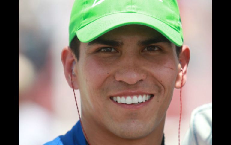 Antonio Pérez lidera la serie Nascar México y busca mantenerse constante. ARCHIVO /