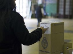 Cerca de 30.5 millones de argentinos estaban habilitados hoy para votar en las primarias. EFE /