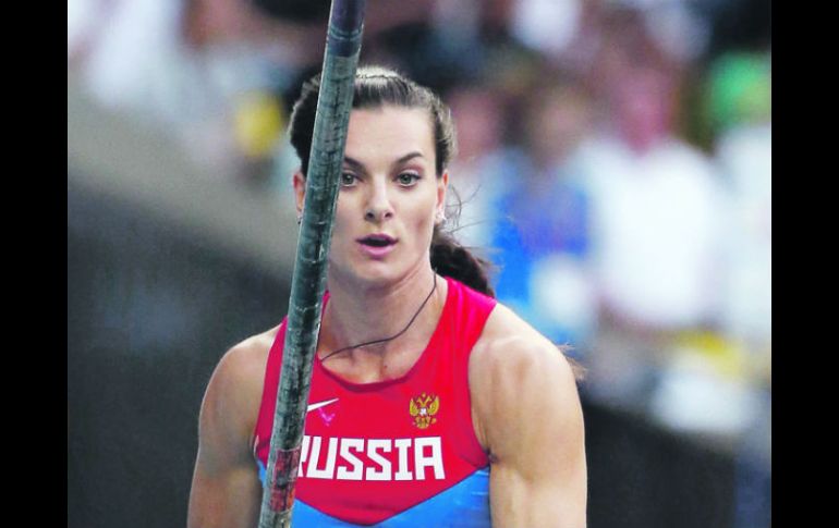 Los organizadores esperan que la participación de Yelena Isinbayeva sirva para convocar al estadio a los aficionados locales. EFE /