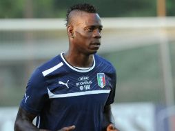 Mario Balotelli durante el entrenamiento del equipo en el Estadio Olímpico de Roma el día de ayer. EFE /