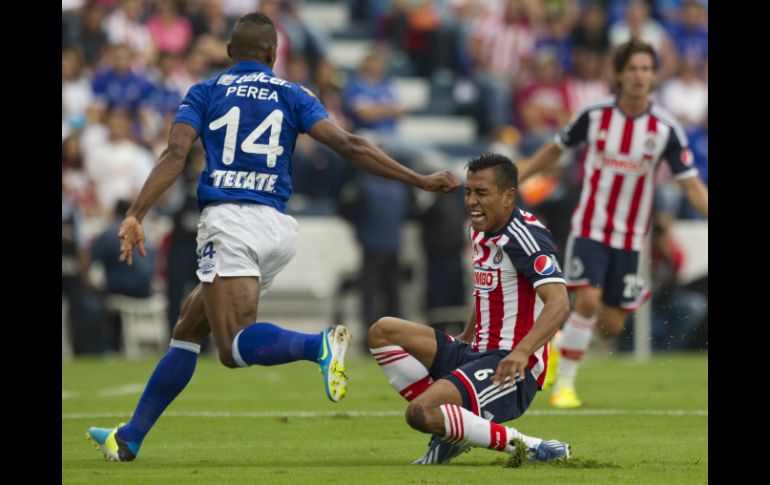 Esparza (d) sale de la alineación titular. AP /