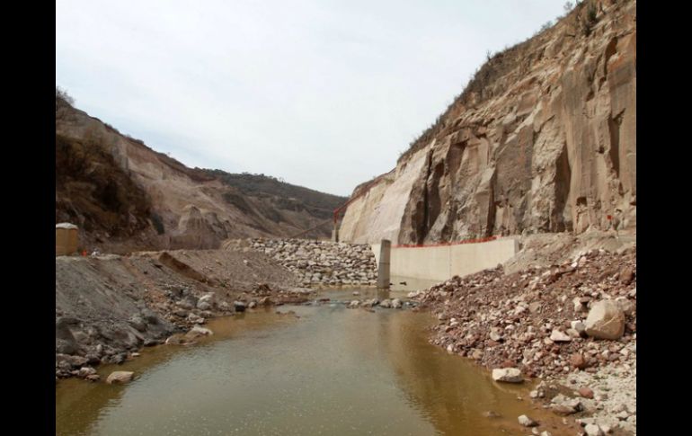 Con la cortina baja en la presa , el poblado de Temaca no será inundado. ARCHIVO /